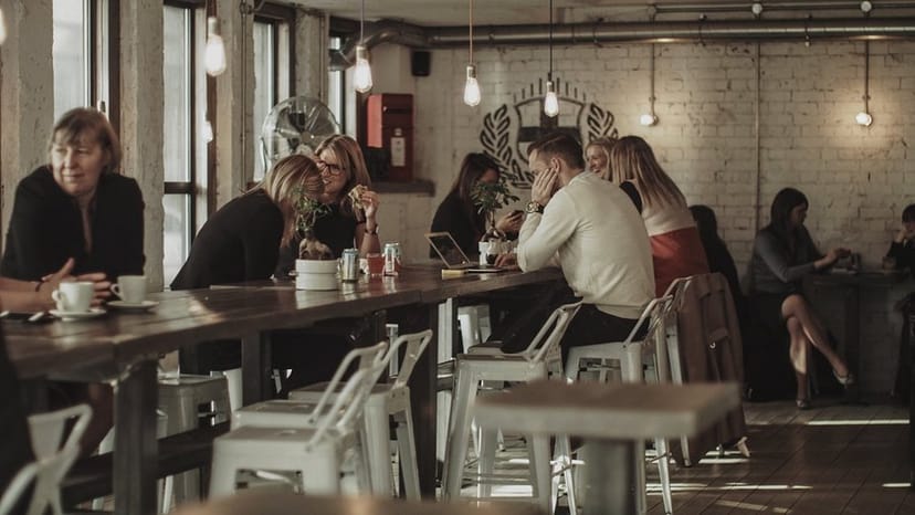 Milanese bar, casual meeting, networking event
