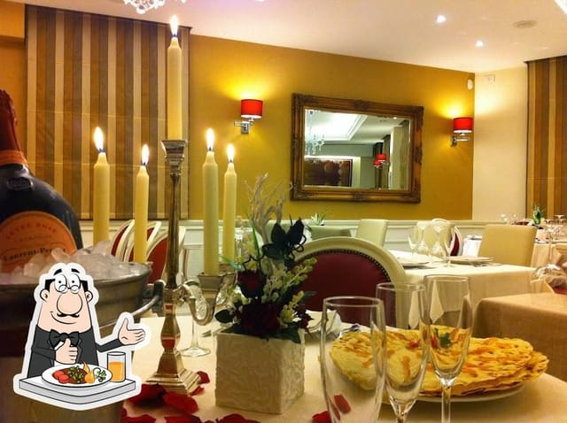 Elegant Ristorante Maestrale fine dining event, champagne.