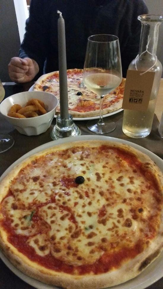 Naples pizza restaurant event, casual dining, team building