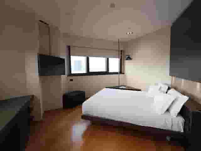 Charles De Gaulle Room