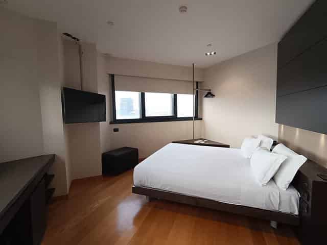 Charles De Gaulle Room