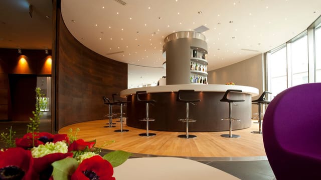JFK Room hub hotel chic cocktail networking bar