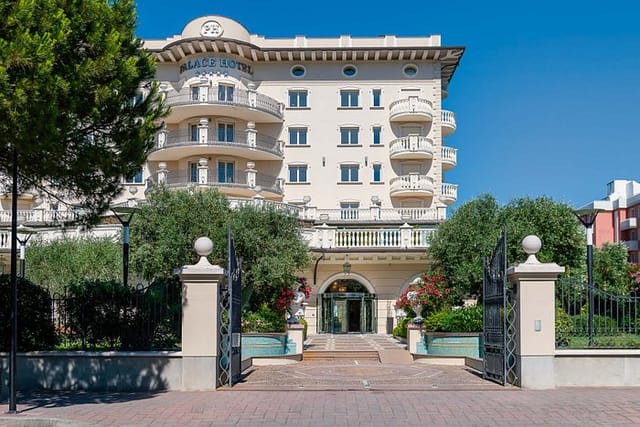 Palace Hotel convention, elegant architecture, corporate event