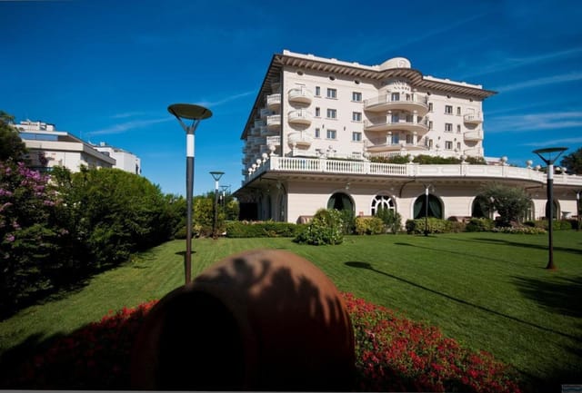 Luxury hotel garden reception wedding event