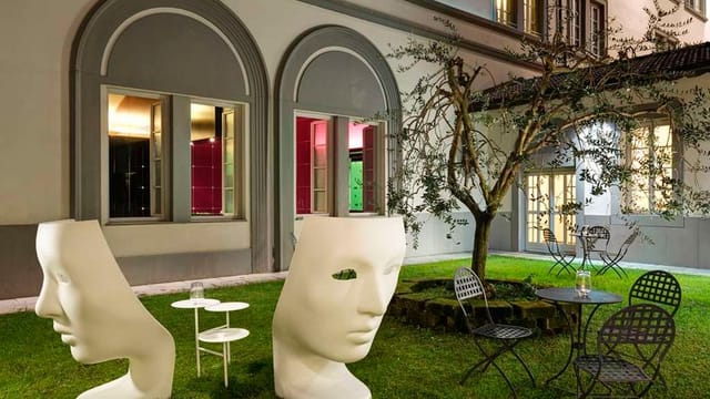 Stylish courtyard venue, Florence, UNAHOTELS, meetings