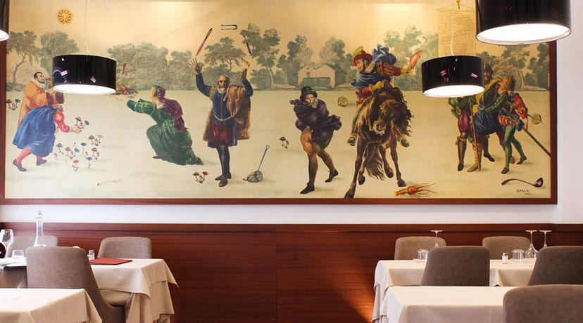 Giglio Rosso dining mural, elegant events