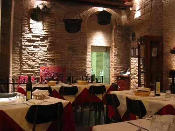 Rustic Casa Tua Osteria wedding venue