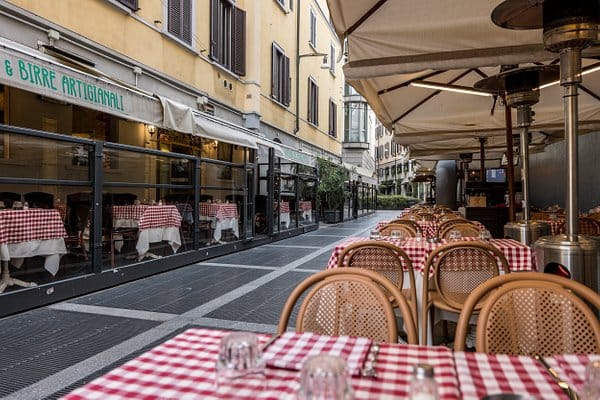 European outdoor dining, reception, networking