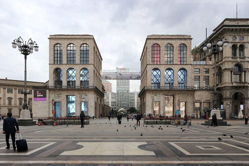 FORUM900 Milan piazza event installation, digital displays