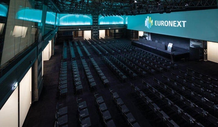 Mezzanotte Palazzo Congress Venue Stage Conference