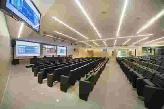 Sala Briefing