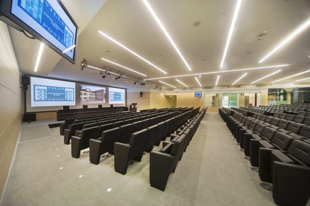 Sala briefing MalpensaFiere, modern lecture hall, conference, event