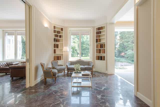 Hotel Tiziano meeting room, marble floor, event venue