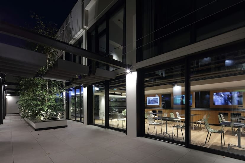 VersoVerde Milano modern venue, adaptable events, outdoor dining