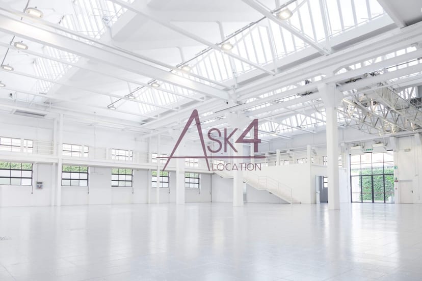 Daylight industrial venue, natural light, event space
