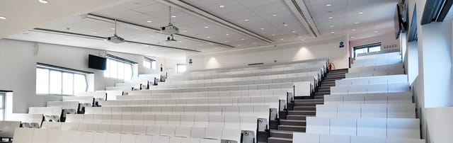 Milan Uni lecture hall, tiered seating, conference, seminar