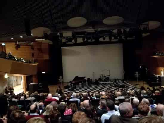Sala Piccola Teatro Dal Verme concert piano lighting