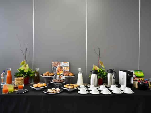Continental breakfast Milan: pastries, juice, coffee, event catering