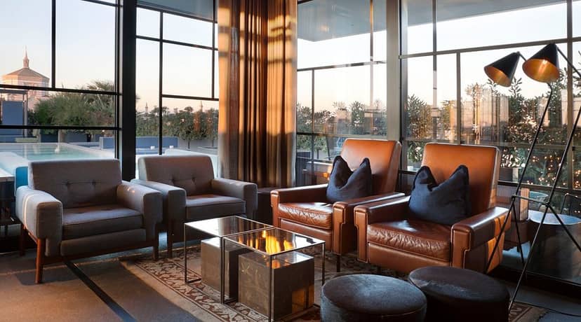 Ceresio7 lounge VIP networking event