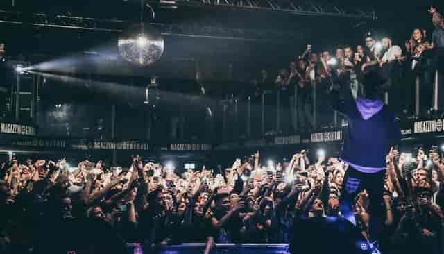Magazzini Generali concert dance floor, energetic live event