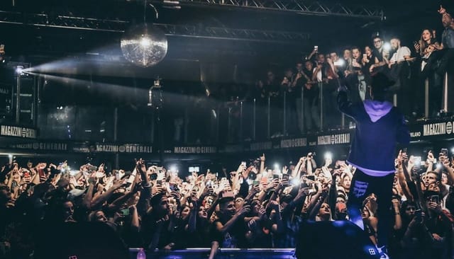 Magazzini Generali concert dance floor, energetic live event