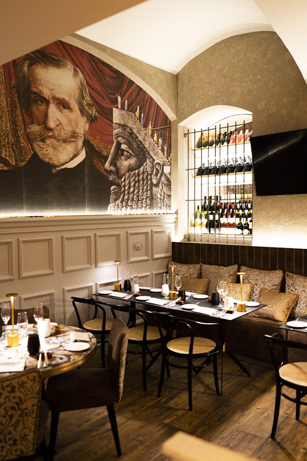 Nabucco Lounge reception art wine event