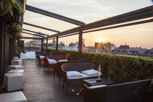 Rooftop lounge