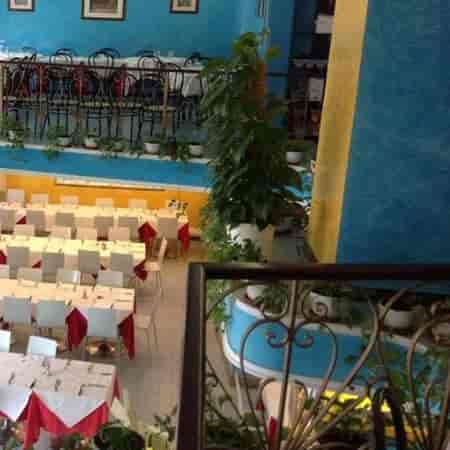 Galileo Hotel banquet setup, blue/yellow walls, conference, gala