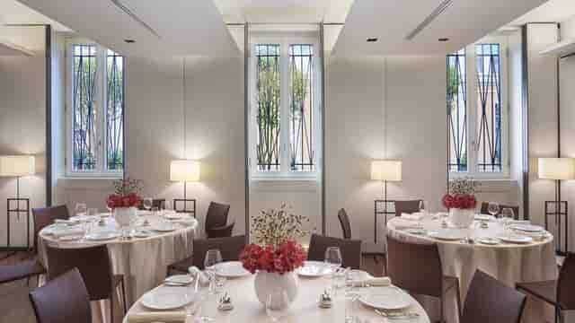 Milan Mandarin Oriental event space, intimate dinner, breakout session