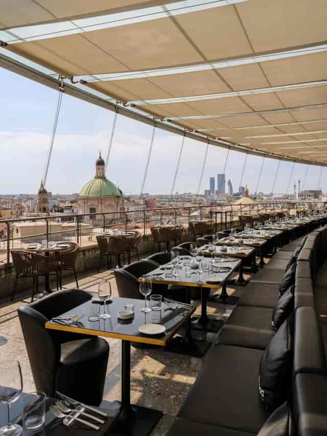 Milan rooftop bar corporate event