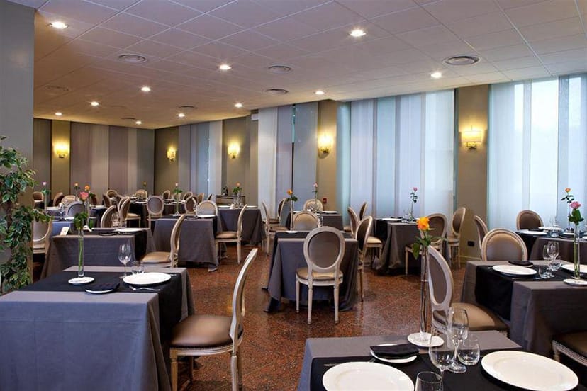 Milan Quark Hotel banquet venue, corporate event, intimate dinner