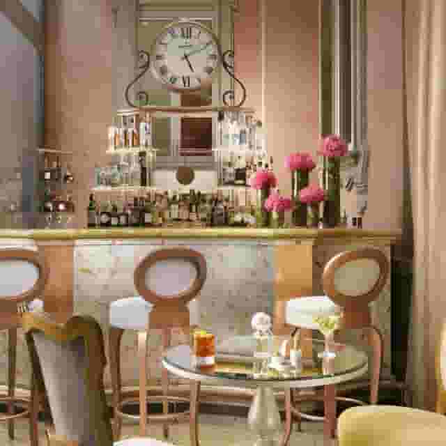 Lounge Bar Mezzanotte