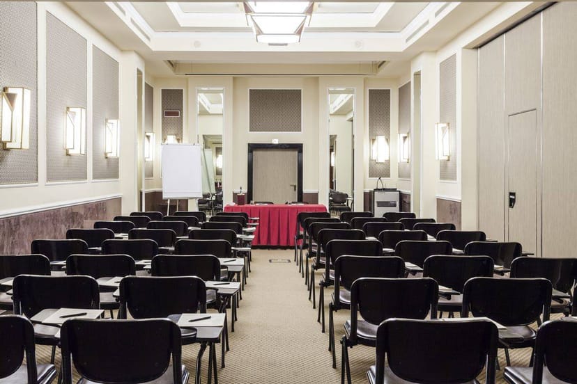 Svevo Room Doria Hotel boardroom meeting presentation