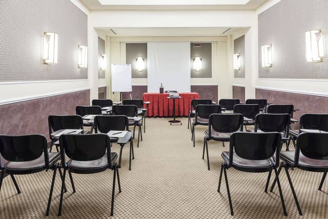 Montale Room