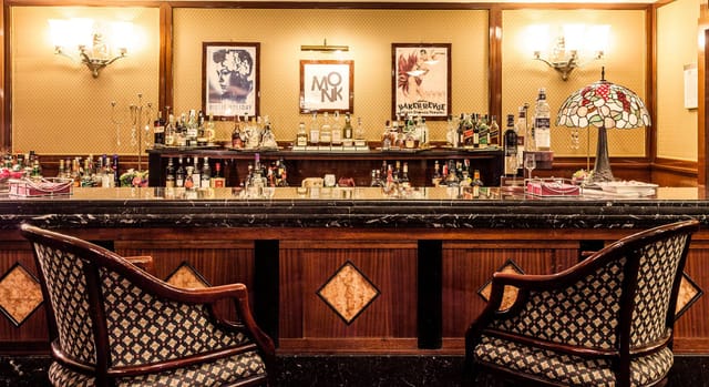 Doria Grand Hotel bar, elegant event lounge, corporate reception