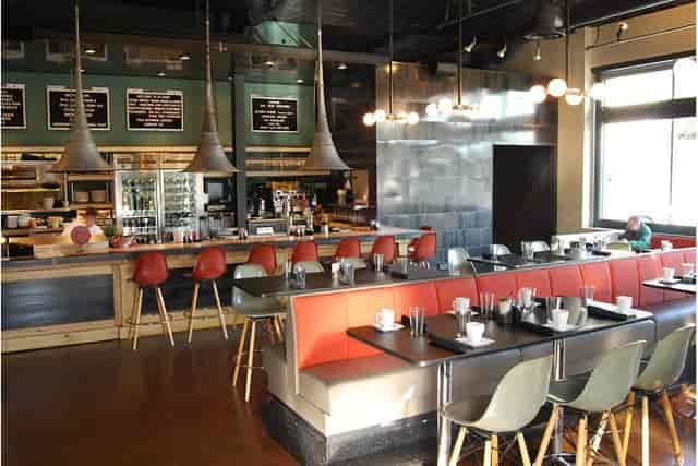 24 Diner, contemporary restaurant bar, corporate event