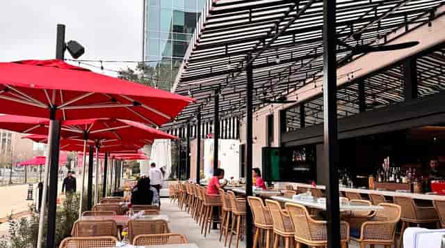 North Italia outdoor patio, chic, dining, event