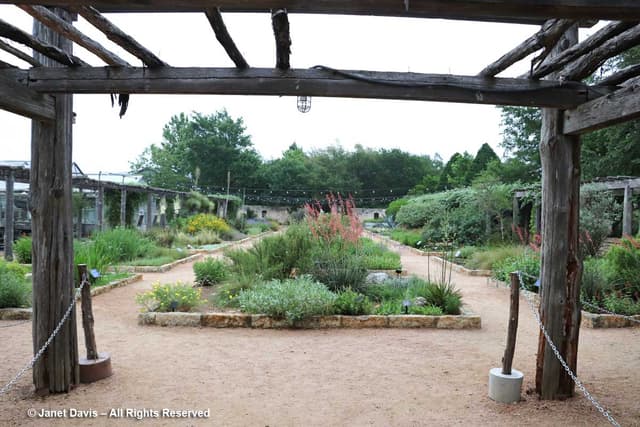 Theme Gardens