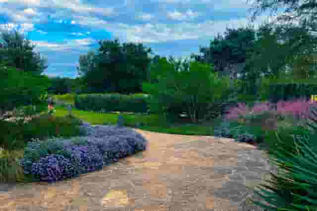 Theme Gardens