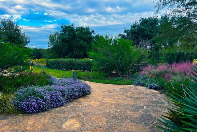 Theme Gardens