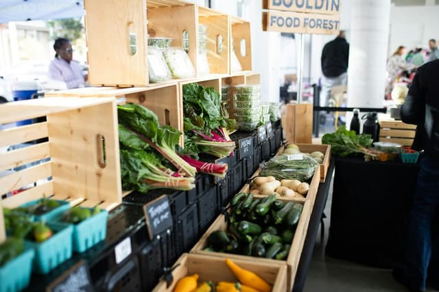 Farmers' market