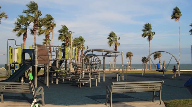 Water’s Edge Boardwalk