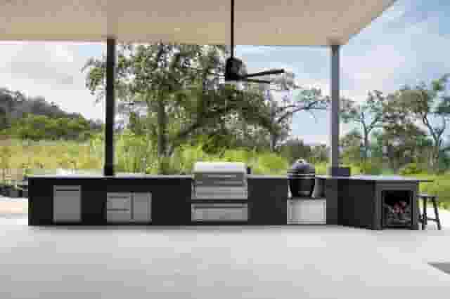 Outdoor kitchen