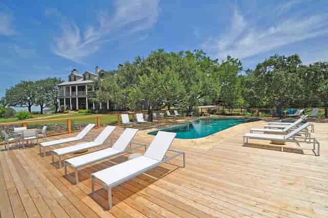 Sage Hill Spa wedding venue, poolside reception, corporate retreat