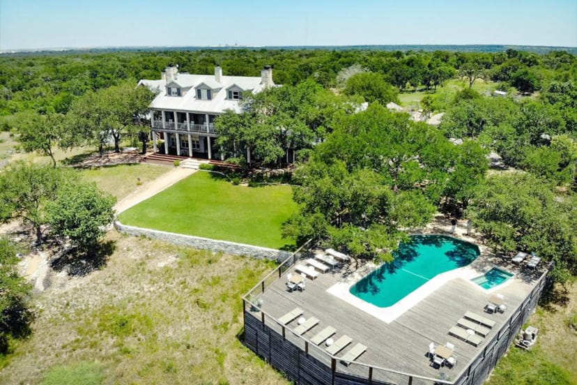 Sage Hill Spa wedding venue, luxury retreat pool
