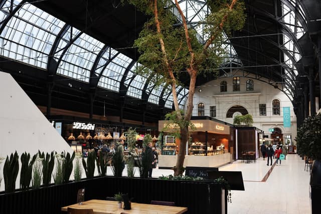 Restaurants Area