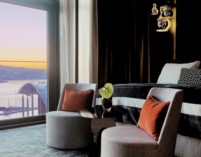 Stylish meeting space in Pipervika, THE THIEF with stunning view and elegant decor.