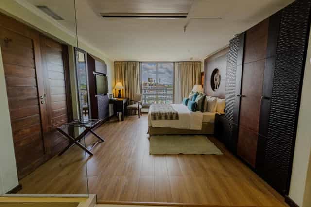 Sea Cliff Amani Suite | Luxury Hotel VIP Meeting Space