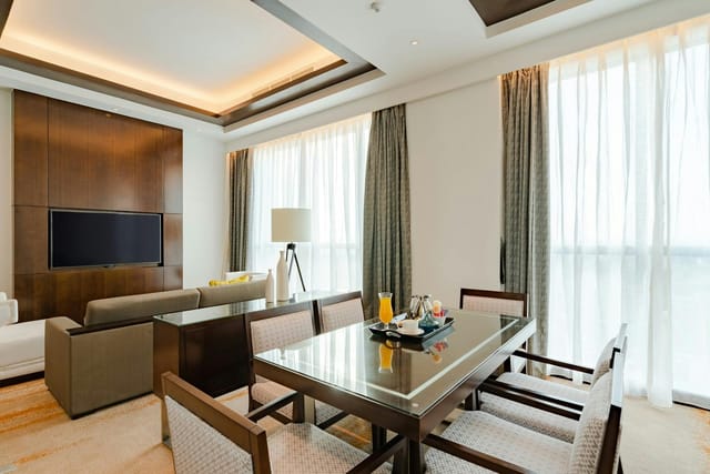 Johari Rotana - >Johari Rotana</a>
