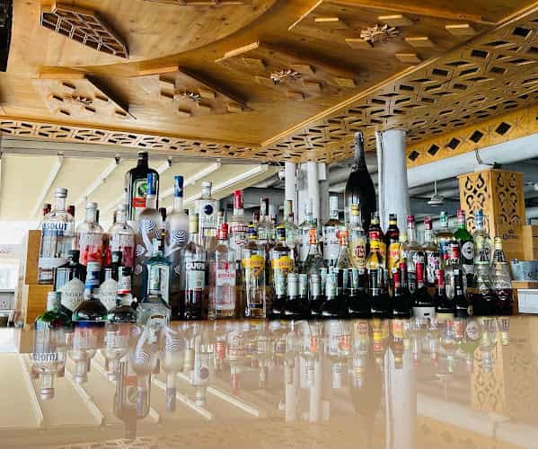 Karambezi Cafe bar, premium cocktails, event catering